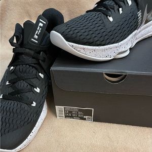 Nike LeBron Witness 5 Black Metallic Silver, Men’s 13